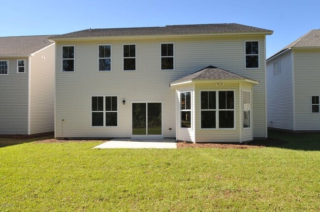 Building Photo - Beautiful 4 Bed Home on Masonboro Loop!