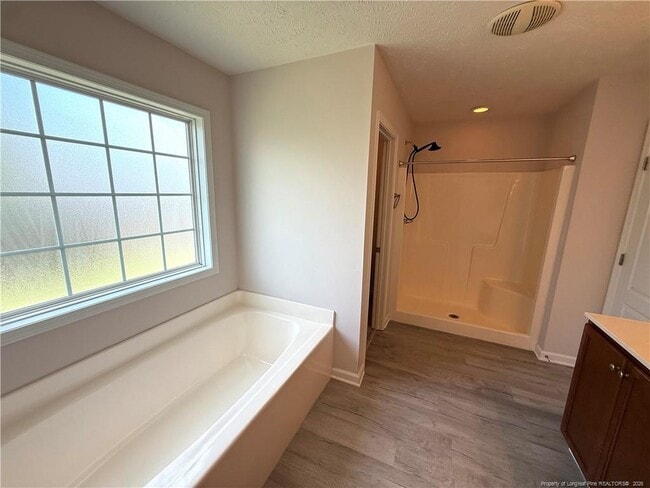 Building Photo - 2513 Hunting Bow Dr