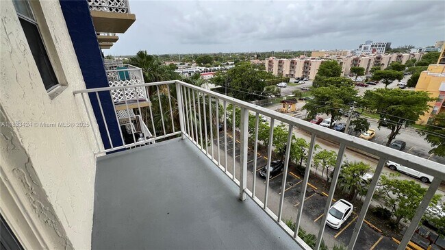 Building Photo - 801 NW 47th Ave