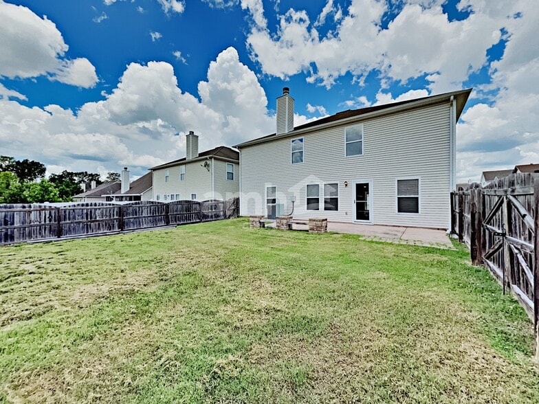 Building Photo - 3509 Juneberry Way