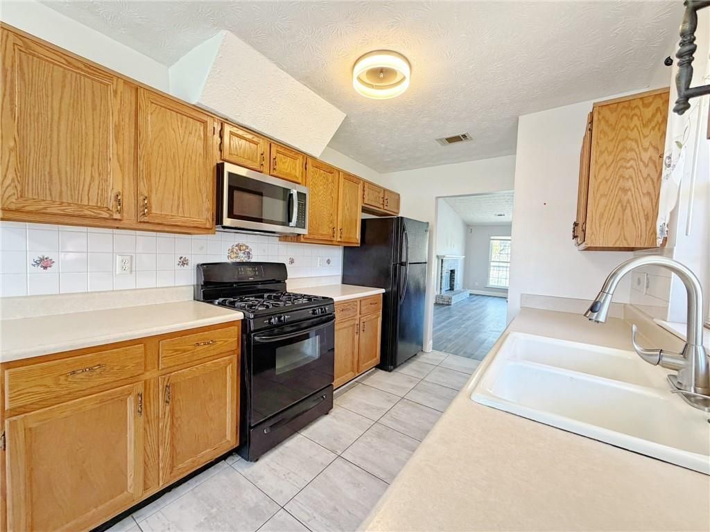 Building Photo - 2901 Inverloch Cir