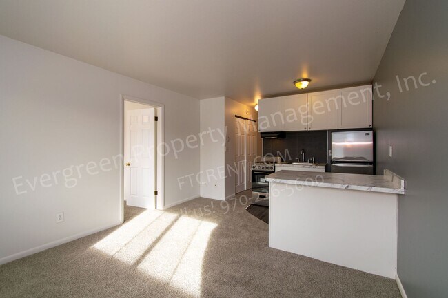 Building Photo - 500 Laporte Ave