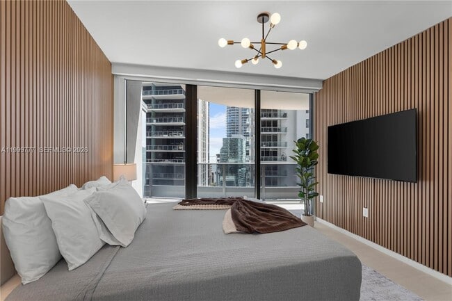 Building Photo - 1000 Brickell Plaza