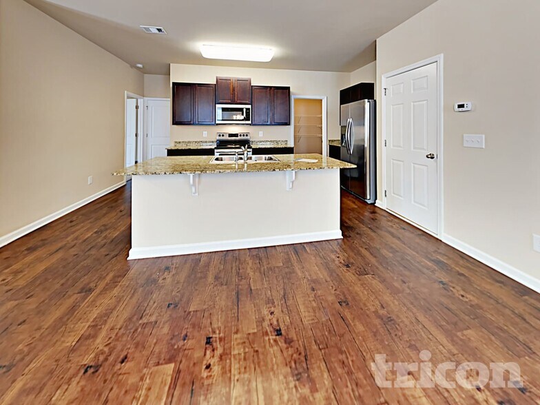 Building Photo - 106 Hayes Park Dr