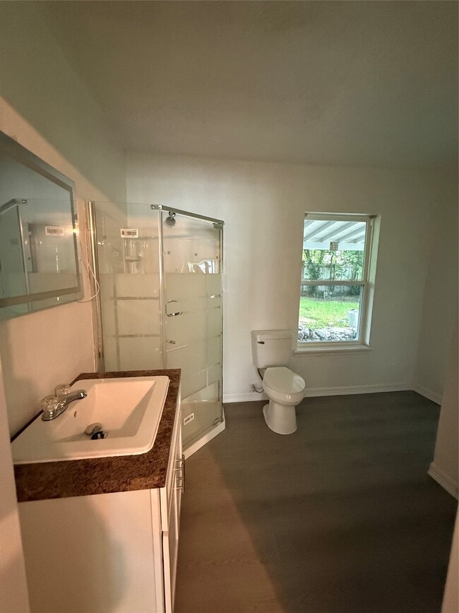 Building Photo - 10205 Sierra Dr