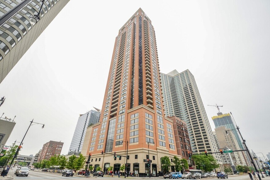 Building Photo - 1160 S Michigan Ave