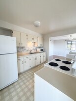 Building Photo - 24 E Dalton Ave