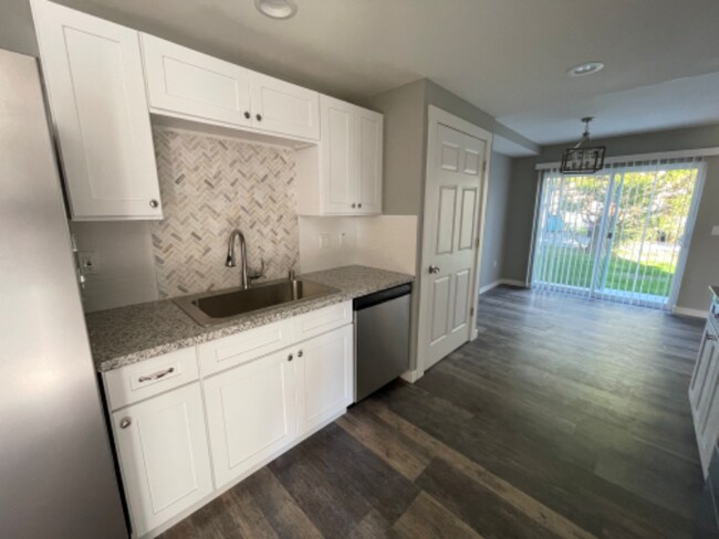 Building Photo - 1114 S Silver St