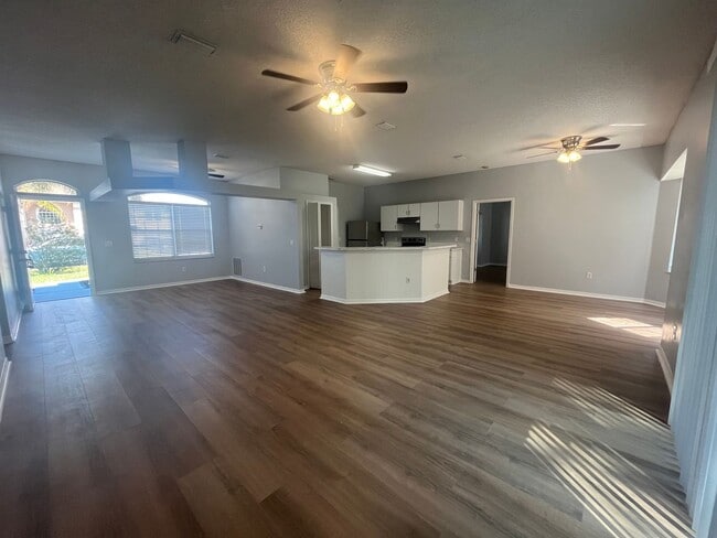 Building Photo - Nice Home in Seminole Woods!