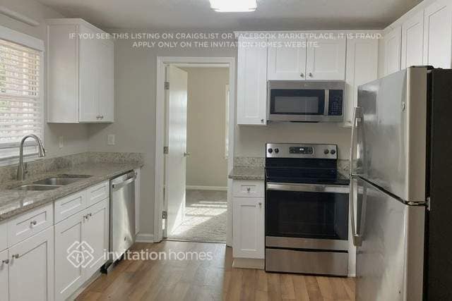 Building Photo - 3811 Sherwood Dr