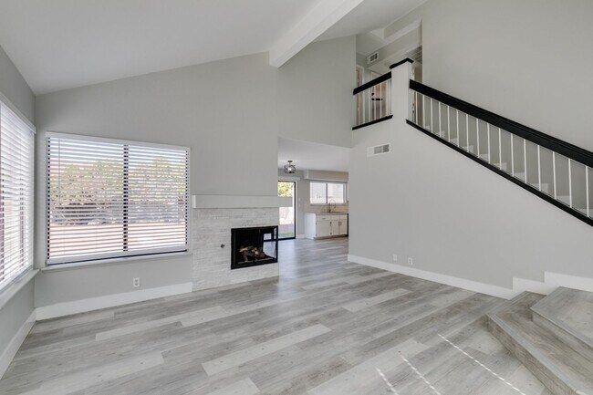 Building Photo - 3-Bedroom Dream Home in Green Valley