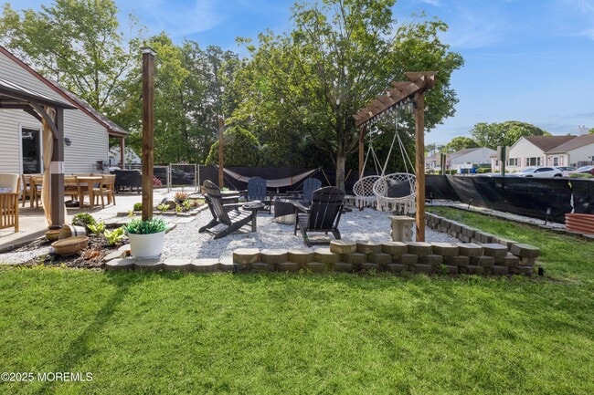 Building Photo - 560 Innkeeper Ln