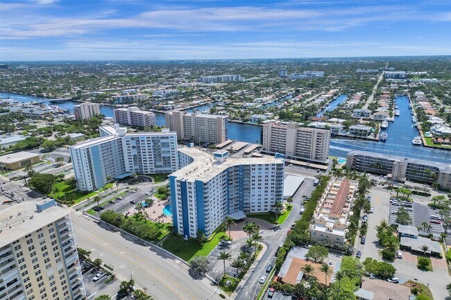Building Photo - 301 N Ocean Blvd