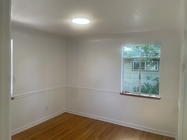 Building Photo - 7363 W 19th Ave