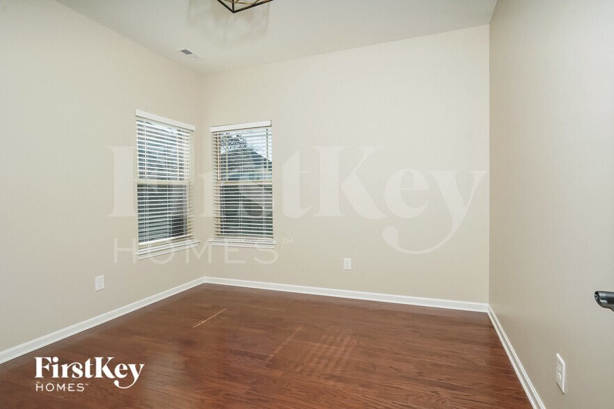 Building Photo - 2456 Bearded Iris Ln