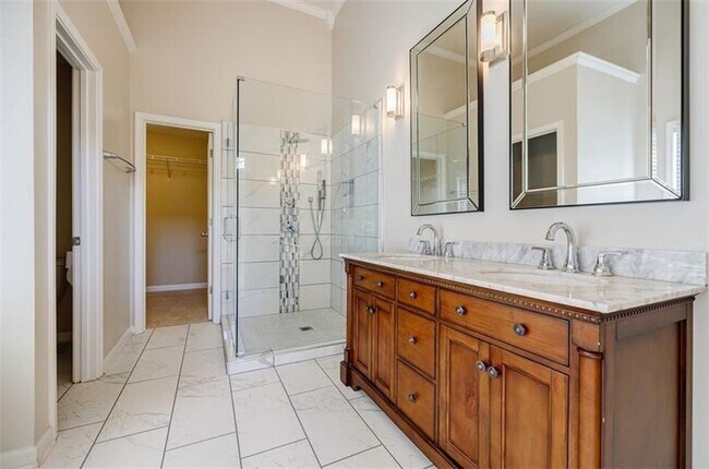 Building Photo - 715 Ullswater Cove