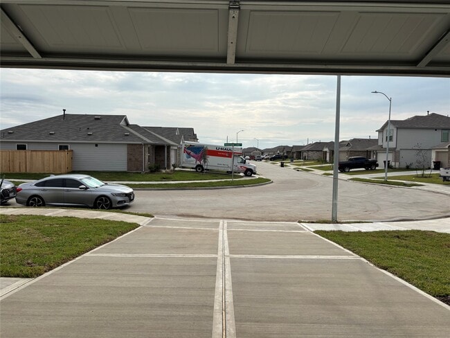 Building Photo - 607 Amberwood Crk Dr