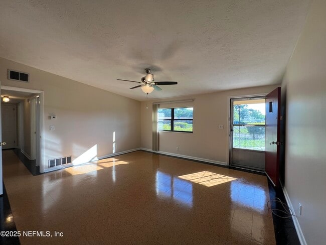 Building Photo - 11356 Renne Dr