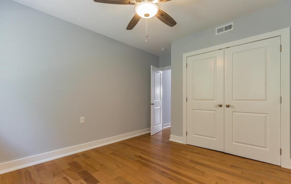 Building Photo - 4818 Smick St