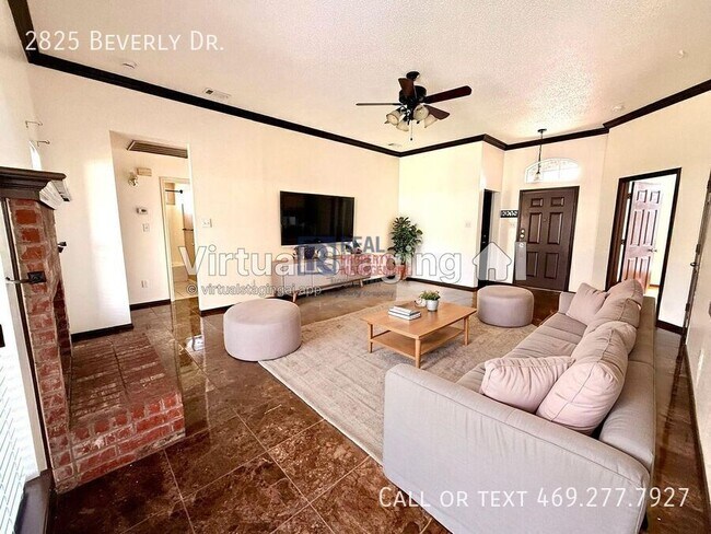 Building Photo - 2825 Beverly Dr