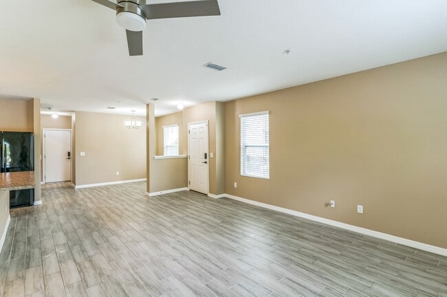 Building Photo - 3778 Seneca Club Loop