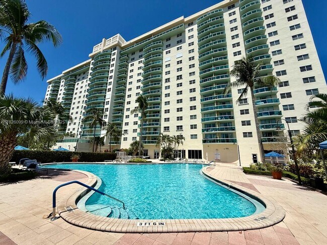 Building Photo - 19390 Collins Ave