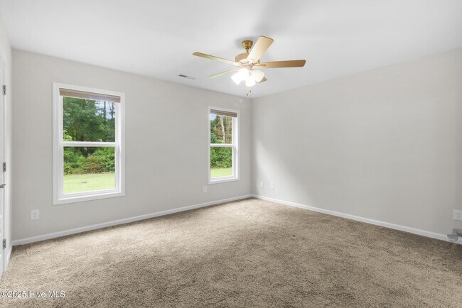 Building Photo - 139 Grantham Pl