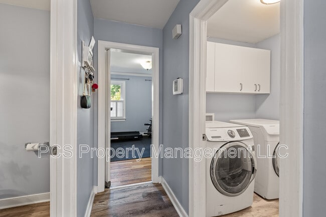 Building Photo - 12605 Jolly Pl