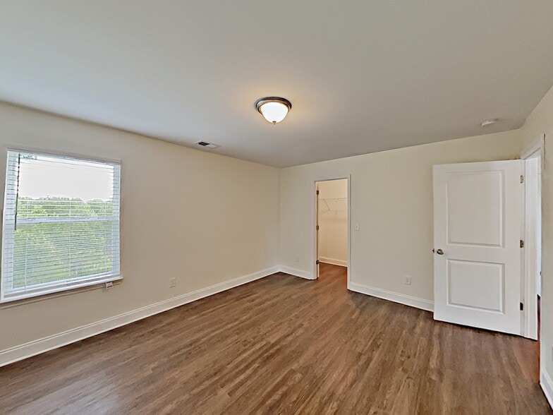 Building Photo - 2478 Napa Valley Dr