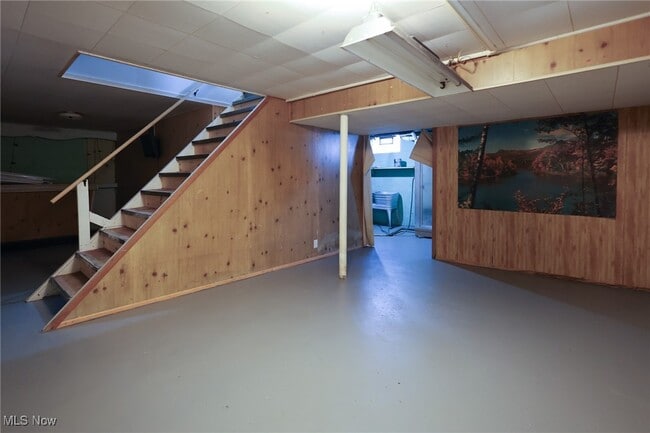 Building Photo - 1130 Ardmore Ave SW