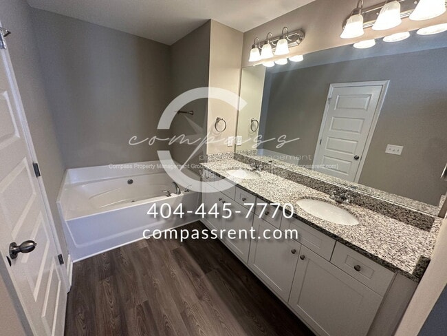 Building Photo - 112 Squarewood Ln NW