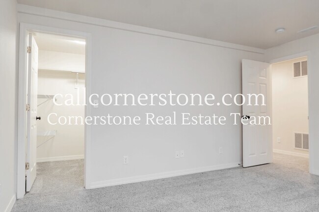 Building Photo - 4735 Malcom Ct