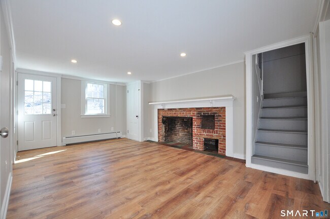 Building Photo - 59 Bridge St