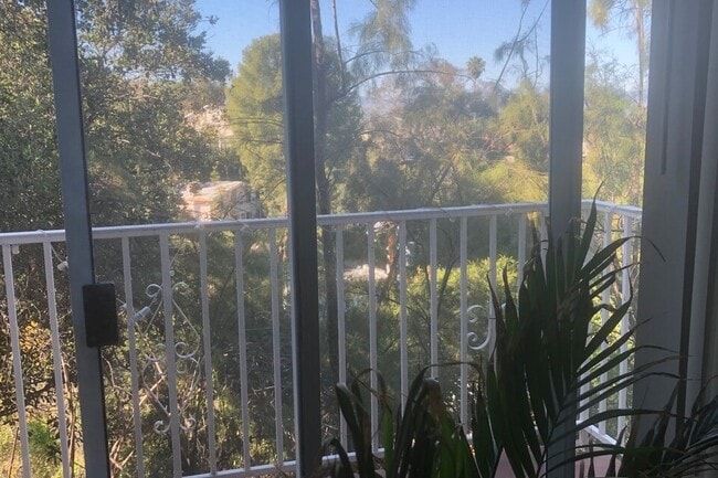 Primary Photo - 4422 San Blas Ave