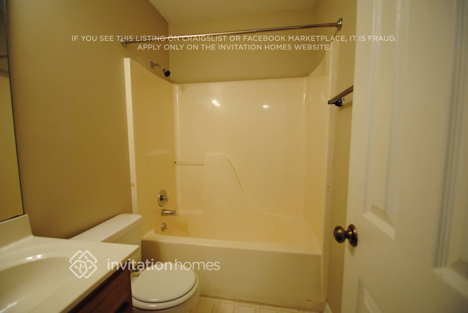 Building Photo - 88 Paddington Dr SW