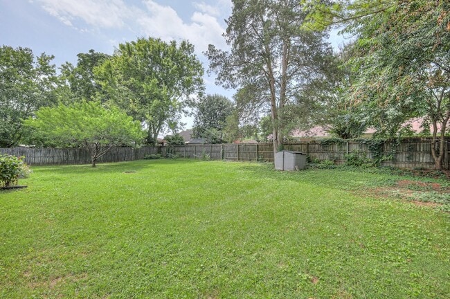 Building Photo - 405 Sandi Ct