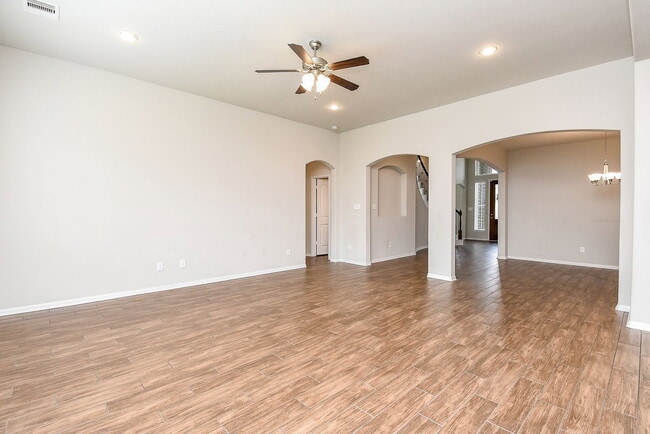 Building Photo - 4442 Buentello Dr