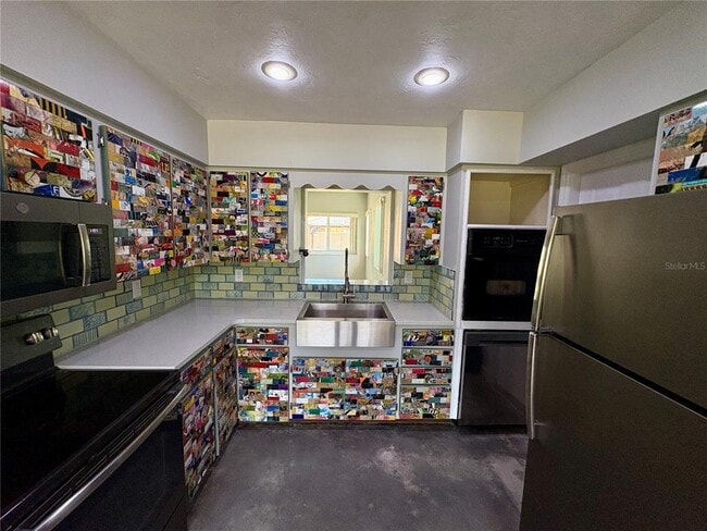 Building Photo - 4342 Pompano Ln