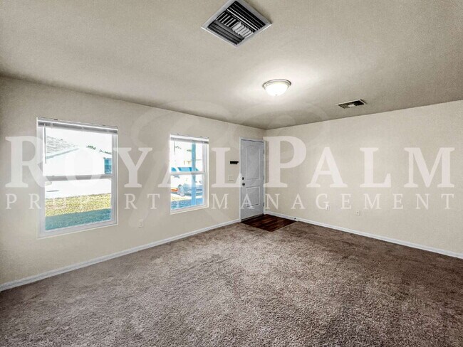 Building Photo - 3BR/2BA Duplex in Vistanna Villas | Garage + Resort Pool!