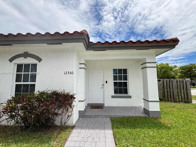 Primary Photo - 12340 SW 214th Ter