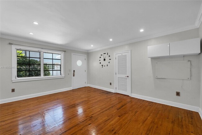 Building Photo - 1605 Lenox Ave.
