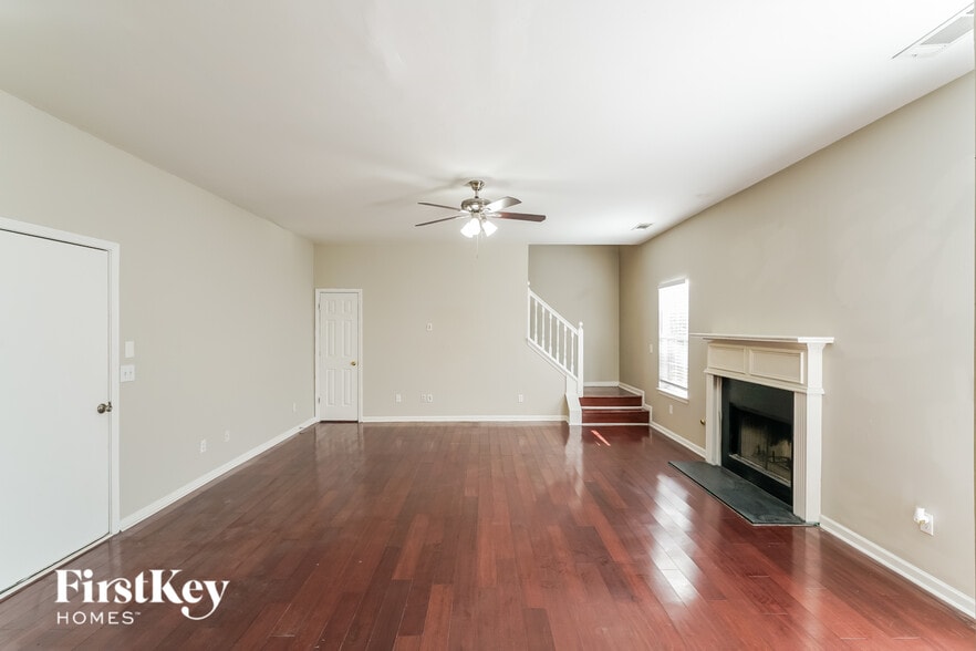 Building Photo - 2102 Boulder Gate Dr