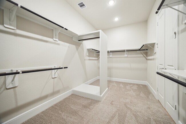 Building Photo - 13803 Dorado Pointe Dr