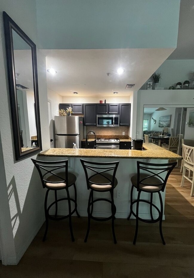 Building Photo - READY SET GO HOME!  REDUCED TO RENT NOW! 3 BEDROOM 2 BATH CONDO! TEXTLINDA PATTI AT 386.837.2882