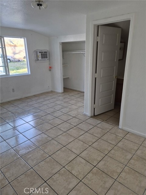 Building Photo - 2879 N State St