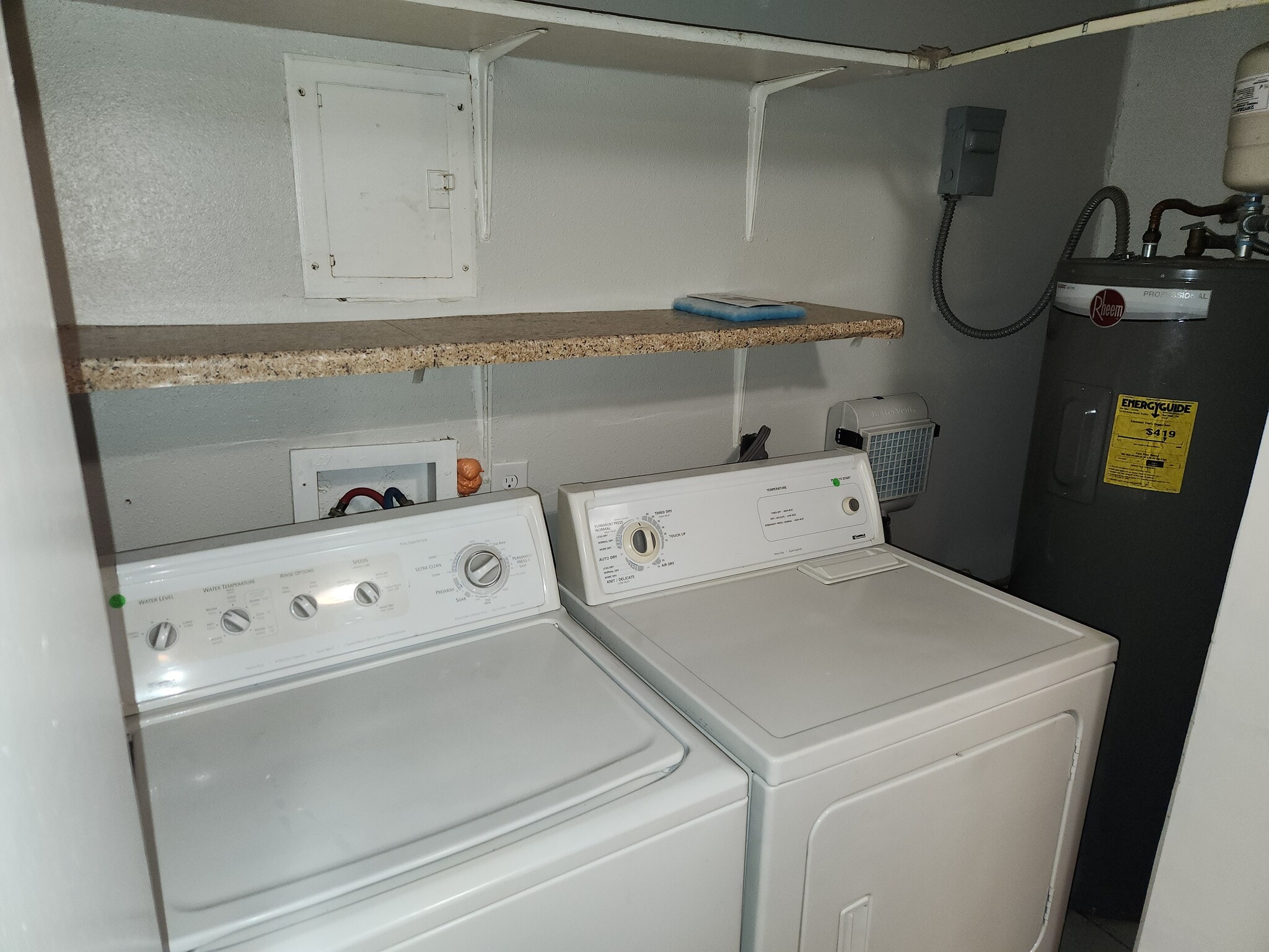 Building Photo - 6824 Oldham