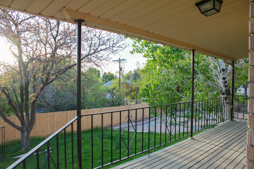 Building Photo - 697 N 1020 E