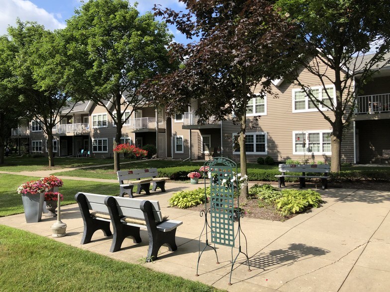 Hope Senior Apartments62+ 210 W Drahner Rd Oxford MI 48371