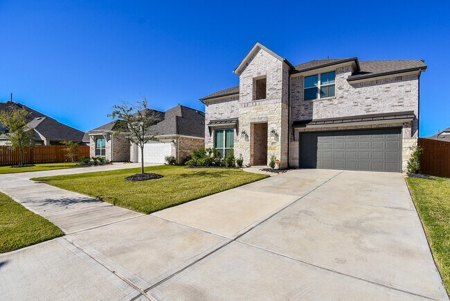 Building Photo - 823 Sarasota Shore Dr