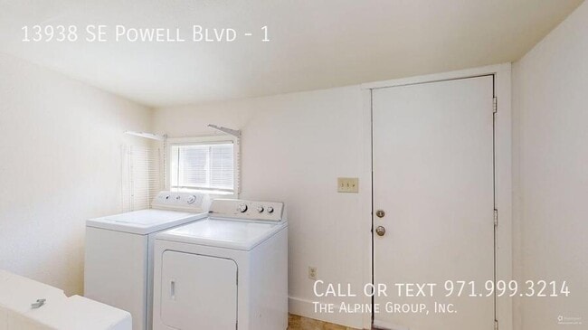 Building Photo - 13938 SE Powell Blvd